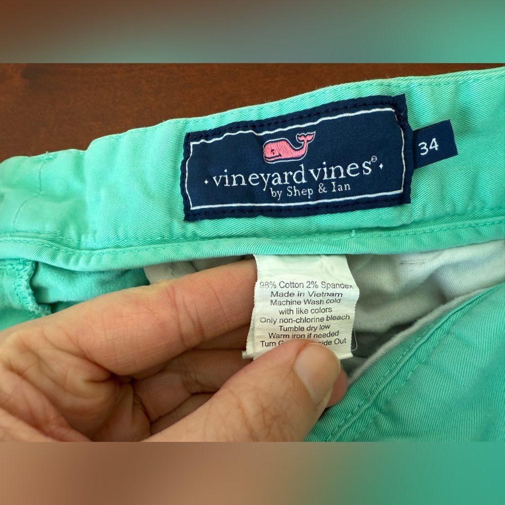 size 34 men’s Vineyard Vines shep and Ian breaker short in teal - Picture 3 of 5